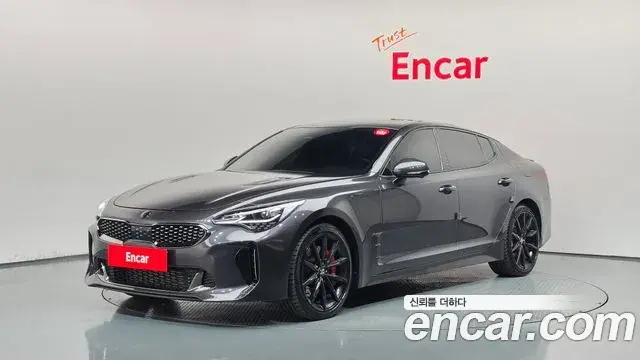 Kia Stinger 2022 — Фото 9/20