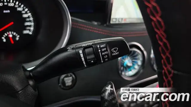 Kia Stinger Meister 2022 — Photo 28/30