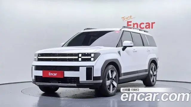 Hyundai Santa Fe 2023 — Фото 1/20