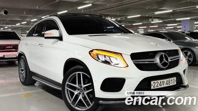 Mercedes-Benz GLE-Class 2018 — Фото 1/20