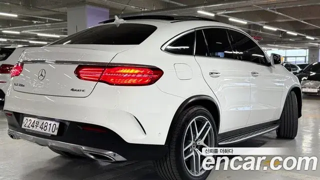 Mercedes-Benz GLE-Class 2018 — Фото 7/20