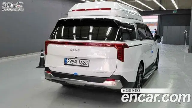 Kia Carnival 2025 — Photo 3/18