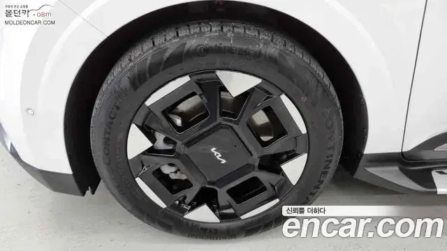 Kia Carnival 2025 — Photo 7/18