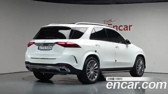 Mercedes-Benz GLE-Class 2025 — Фото 2/20