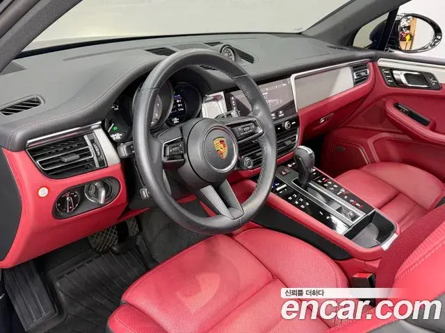 Porsche Macan 2022 — Şəkil 12/20