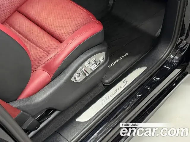 Porsche Macan 2022 — Şəkil 13/20