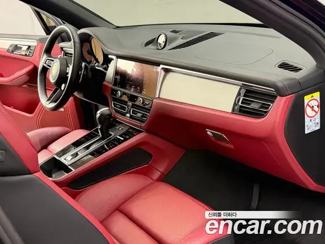 Porsche Macan 2022 — Şəkil 17/20
