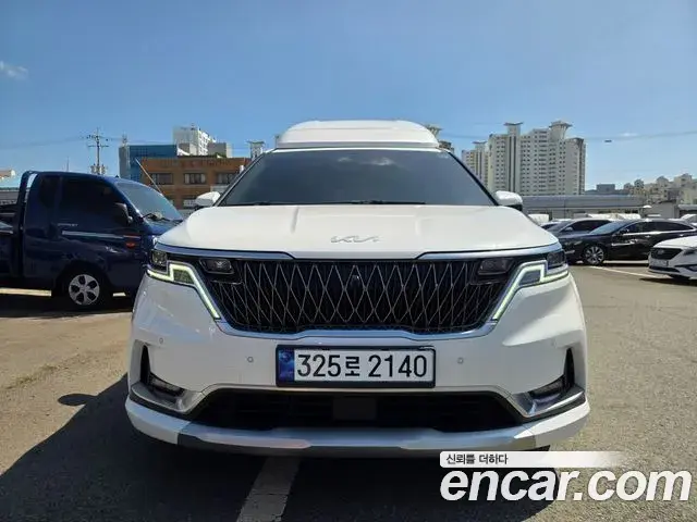Kia Carnival 2021 — Фото 2/20