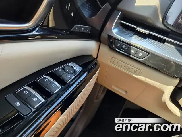 Kia Carnival 2021 — Фото 10/20