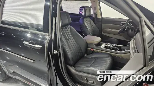 Kia Carnival 2024 — Фото 13/20