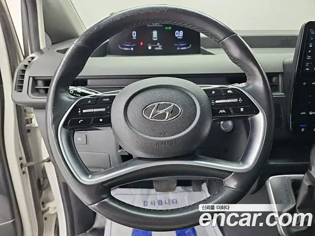 Hyundai Staria 2021 — Фото 7/18