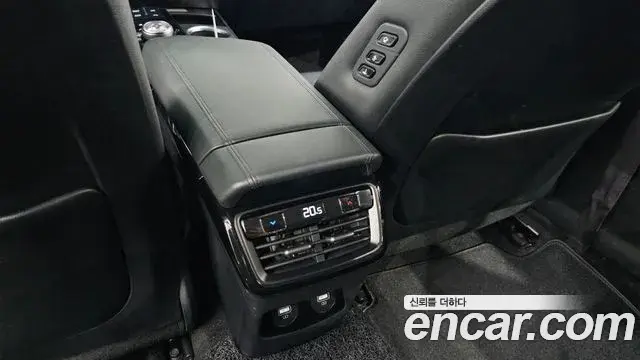 Kia K8 2021 — Şəkil 25/34