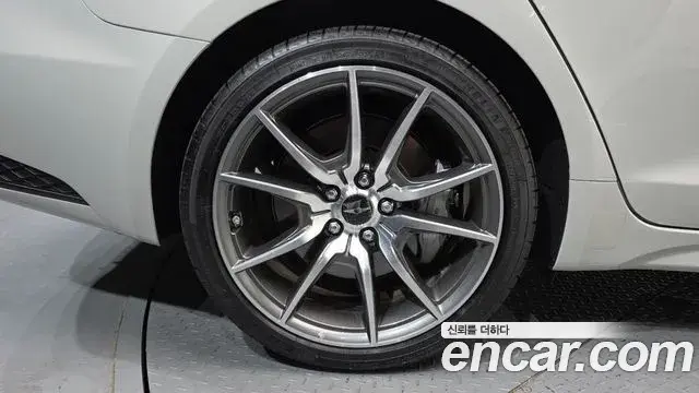 Genesis G70 2025 — ფოტო 10/20