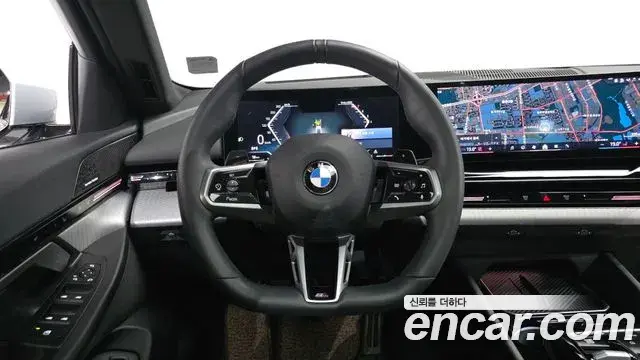 BMW 5 Series 2024 — Photo 13/20