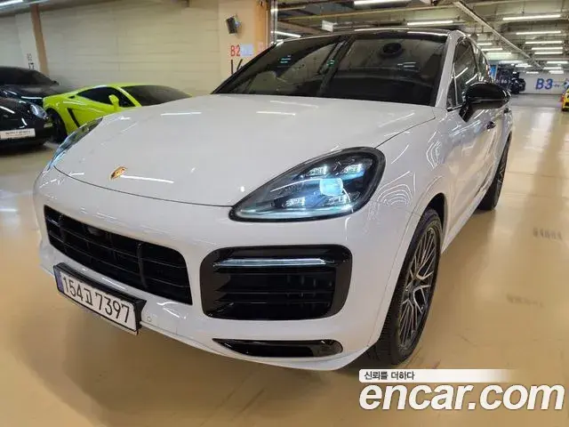 Porsche Cayenne 2022 — Фото 1/20