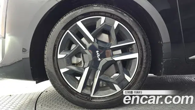 Kia K8 2025 — Photo 5/20