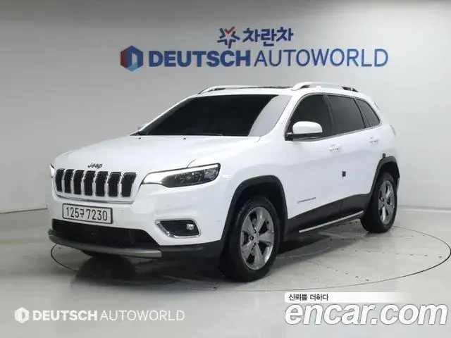 Jeep Cherokee 2020 — Фото 1/20
