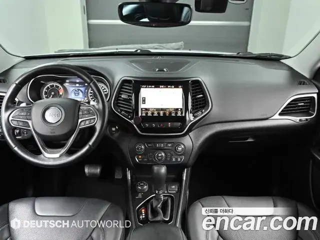Jeep Cherokee 2020 — Фото 6/20
