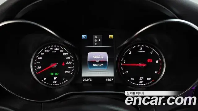 Mercedes-Benz C-Class 2018 — Фото 8/20