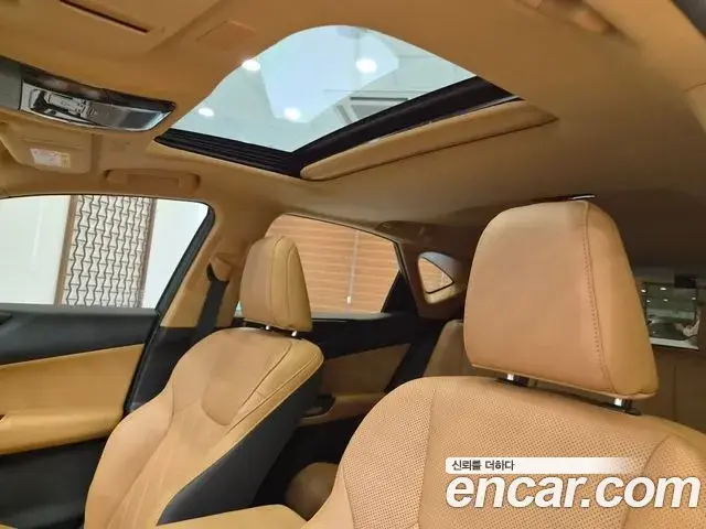 Lexus NX450h+ 2025 — ფოტო 7/15