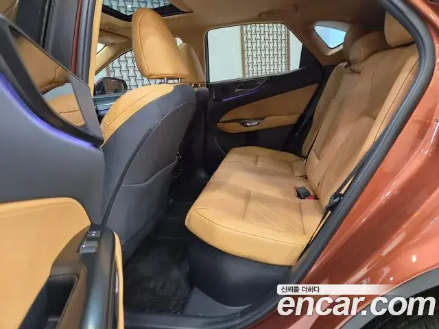 Lexus NX450h+ 2025 — ფოტო 3/15