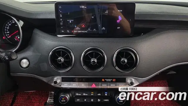 Kia Stinger Meister 2021 — Photo 15/32