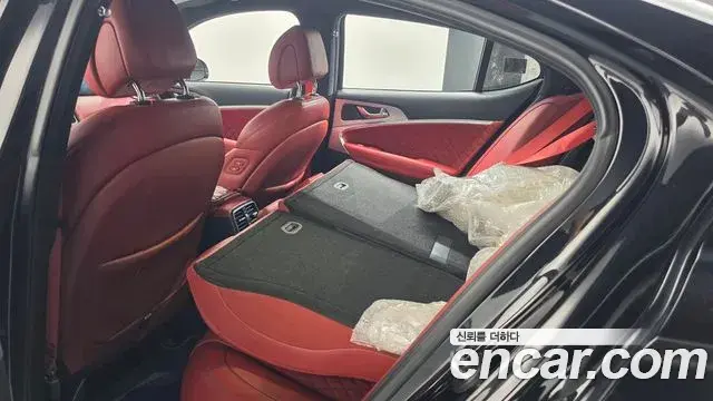 Genesis G70 2022 — Şəkil 12/38