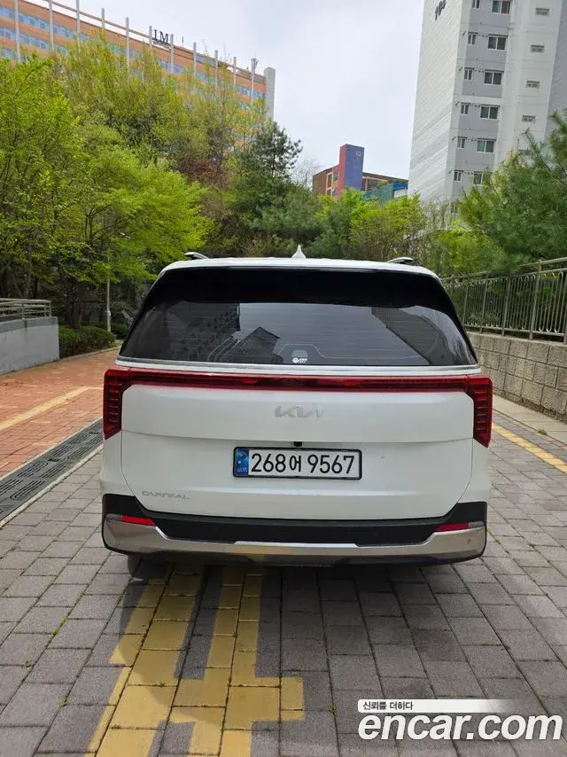 Kia Carnival 2025 — Photo 4/14