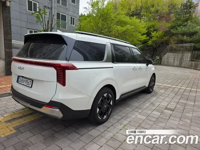 Kia Carnival 2025 — Photo 6/14