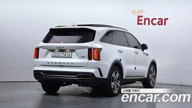 Kia Sorento 2021 — Фото 2/20