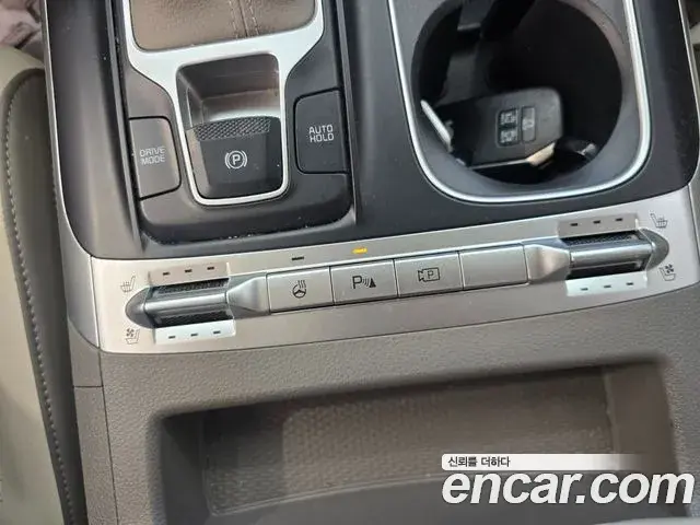 Kia Carnival 2022 — Şəkil 12/19