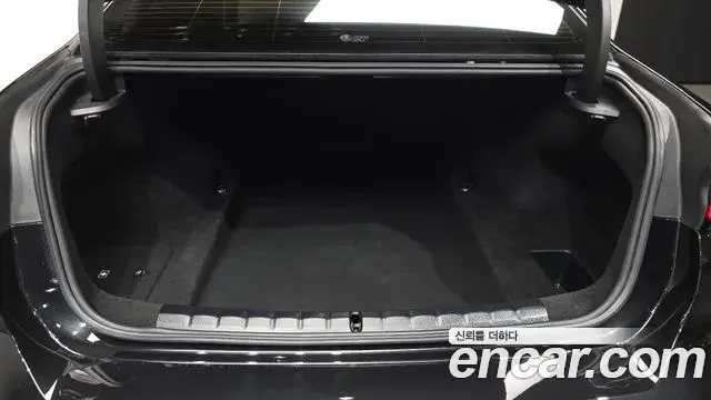 BMW 7 Series 2023 — Photo 20/20