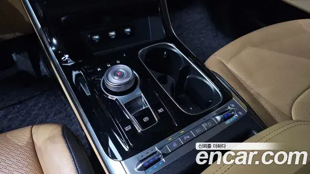 Kia Carnival 2022 — Photo 9/20