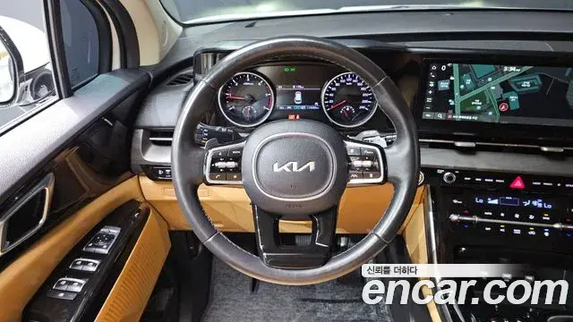 Kia Carnival 2022 — Photo 12/20