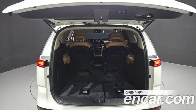 Kia Carnival 2022 — Photo 20/20