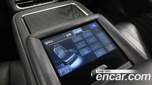 Lexus LS500h 2021 — ფოტო 22/42