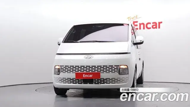 Hyundai Staria 2022 — Фото 3/20