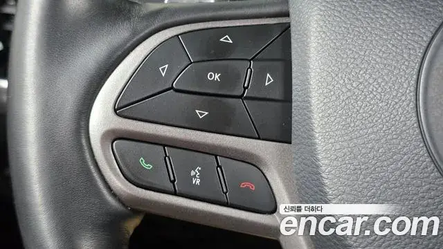 Jeep Cherokee 2021 — Фото 15/20