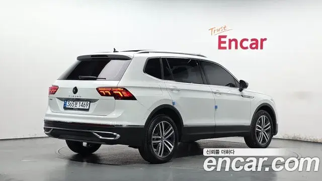 Volkswagen Tiguan Allspace 2022 — Şəkil 15/20