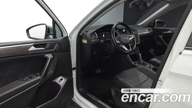 Volkswagen Tiguan Allspace 2022 — Şəkil 19/20