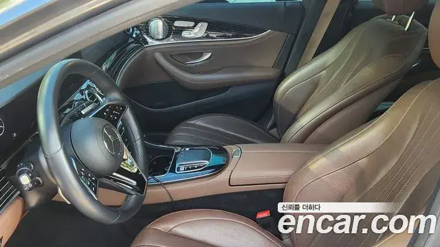 Mercedes-Benz E-Class 2021 — Фото 8/10