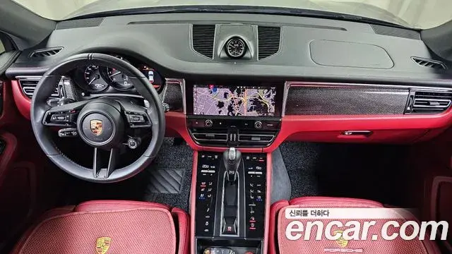 Porsche Macan 2023 — Фото 7/20