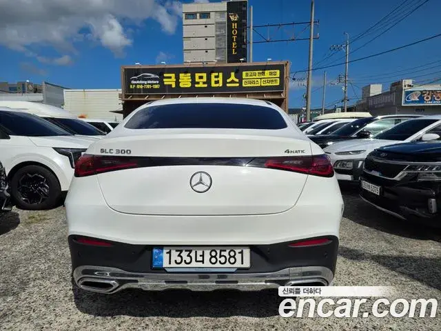 Mercedes-Benz GLC-Class 2024 — Photo 4/17