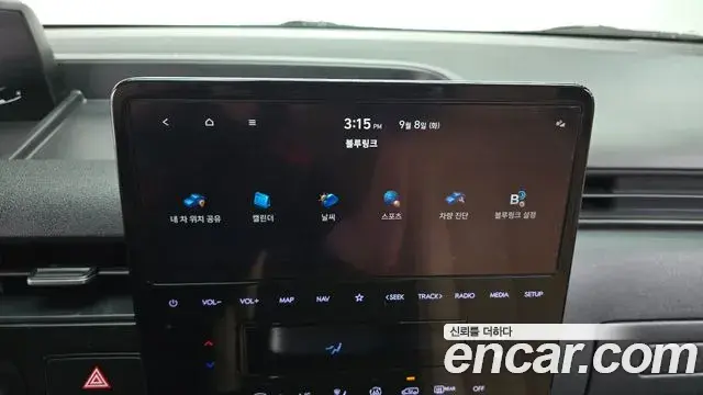 Hyundai Staria 2022 — Фото 16/20