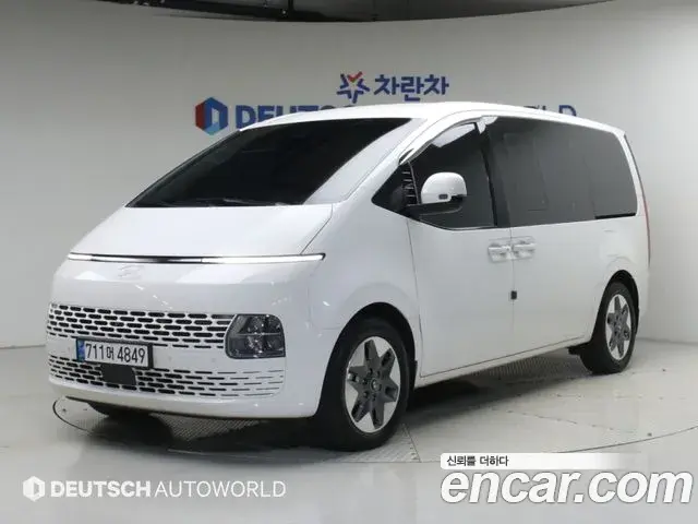 Hyundai Staria 2025 — Фото 10/20