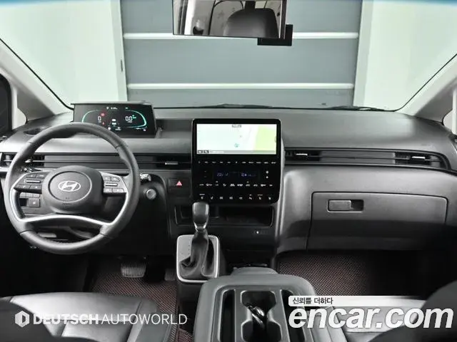 Hyundai Staria 2025 — Фото 6/20