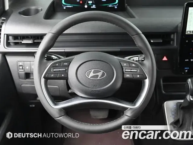 Hyundai Staria 2025 — Фото 13/20