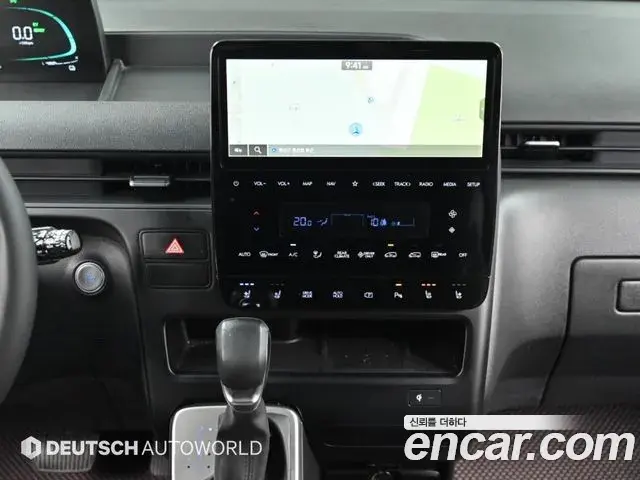 Hyundai Staria 2025 — Фото 14/20