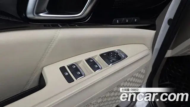 Kia Carnival 2024 — ფოტო 24/35