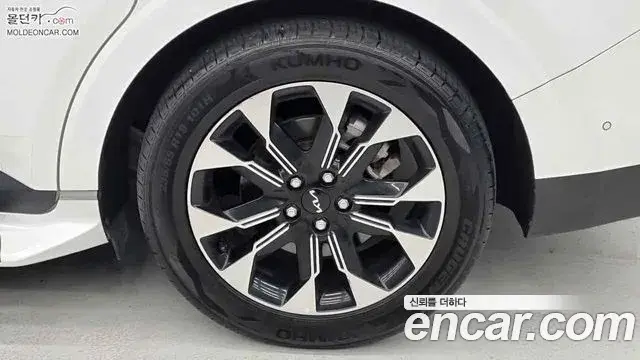 Kia Carnival 2023 — Фото 7/18